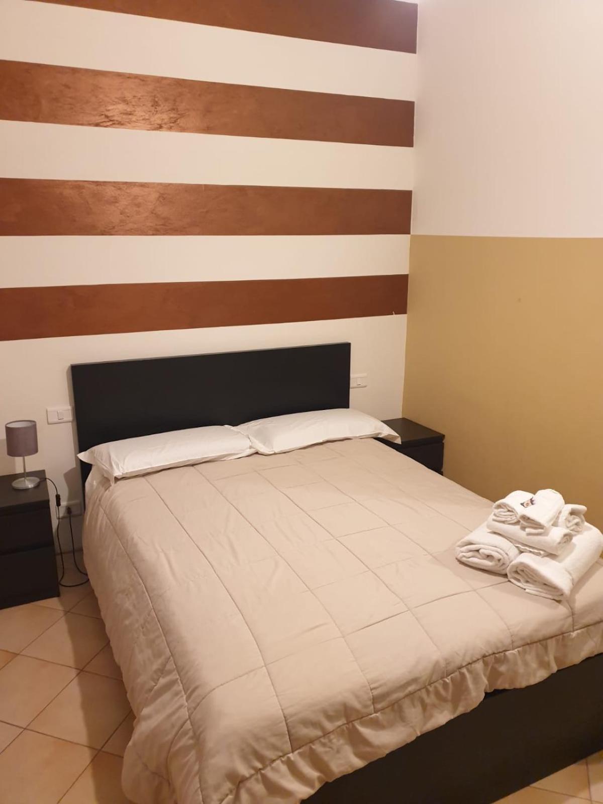 Hotel Salotto "900Strati" Bergamo Esterno foto